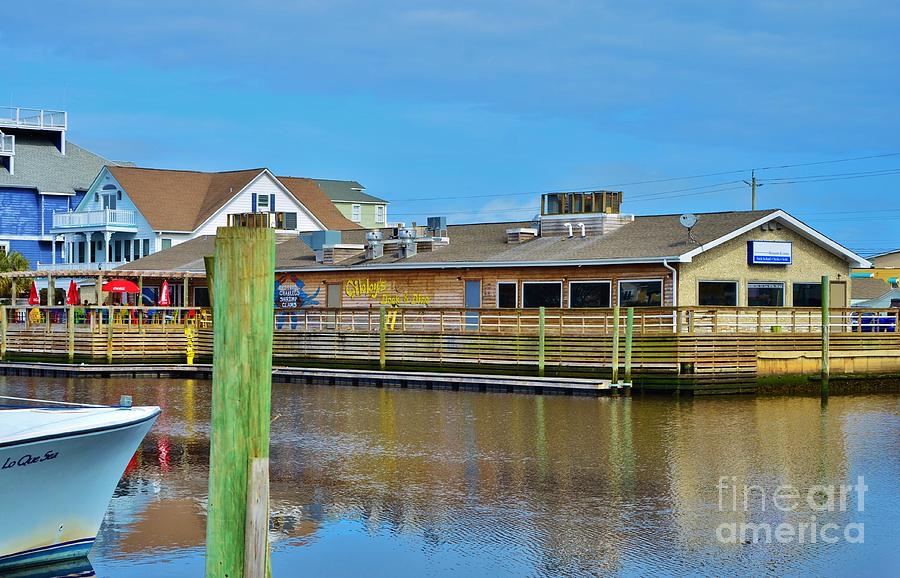Gibby’s Dock & Dine
