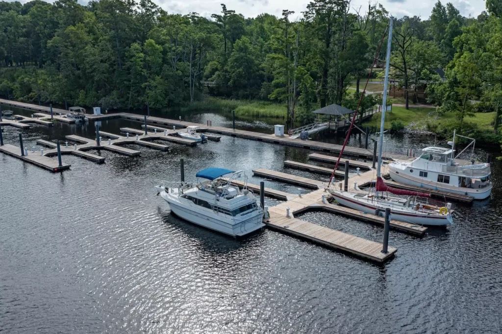 River Bluffs Cart Parking