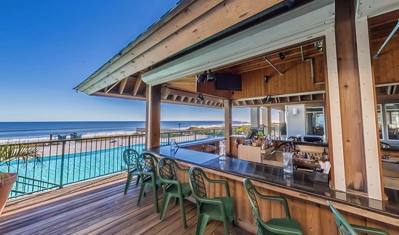 The Isles Restaurant & Tiki Bar